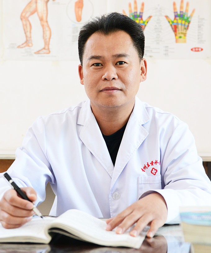 陈雷